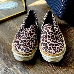 Soda cheetah sneakers size 7
